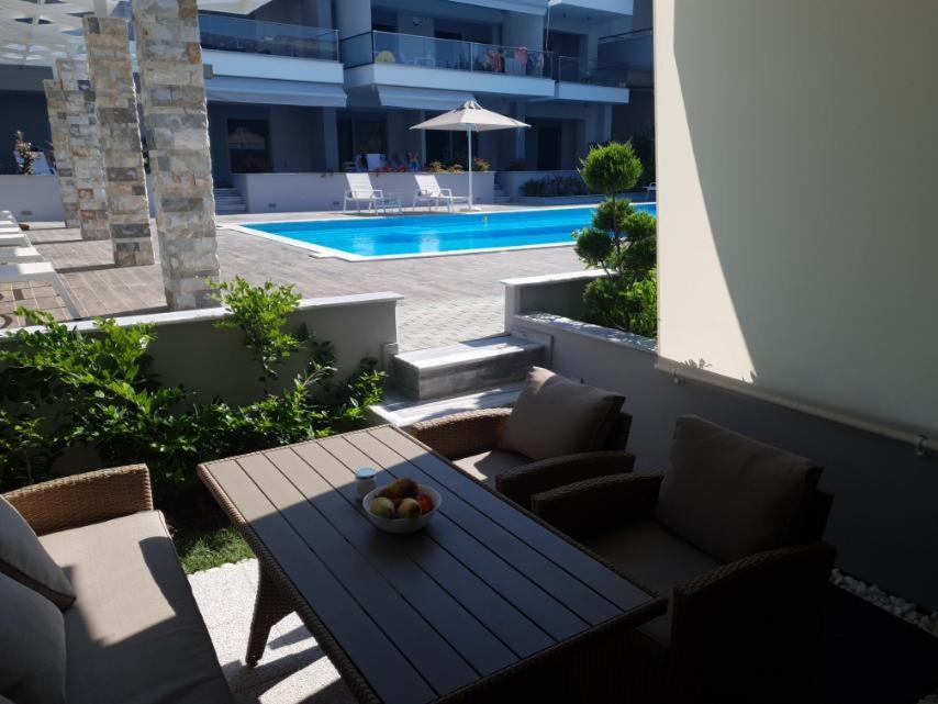 Antigona Nikiti Apartment Exterior foto